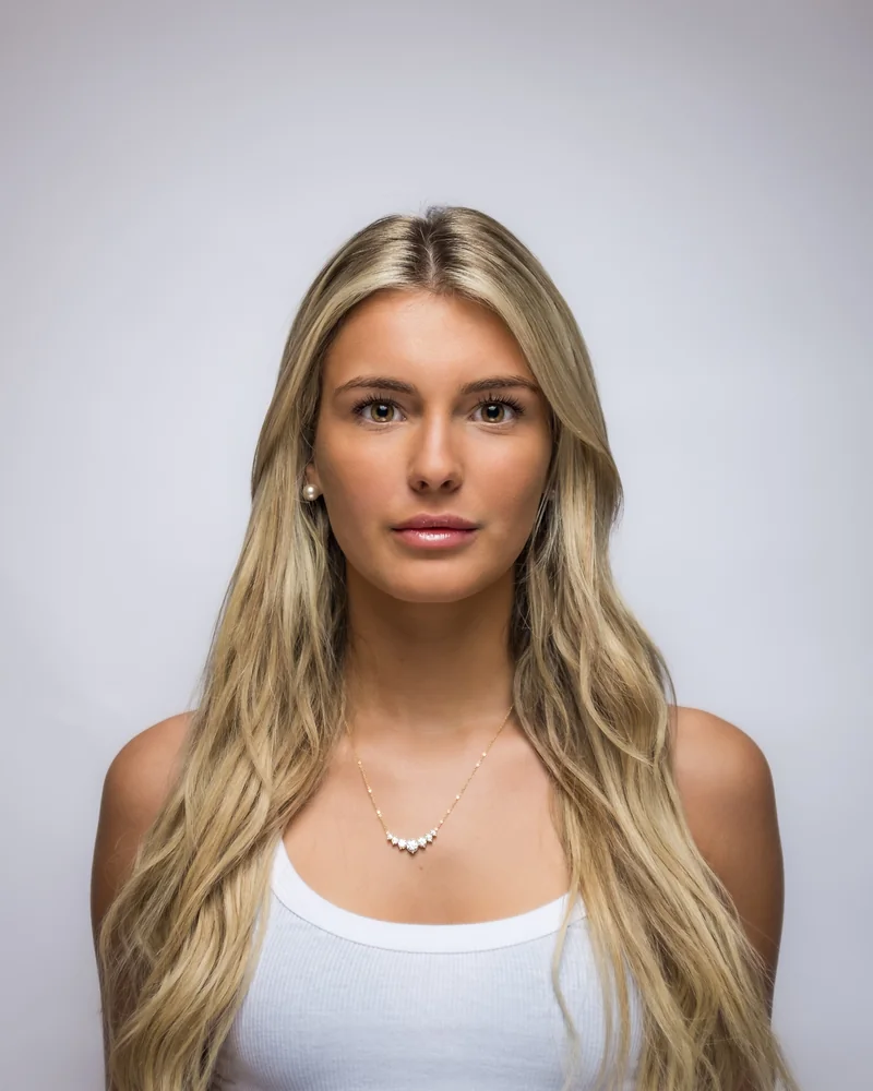Portrait 5 of 8: classic, grey backdrop